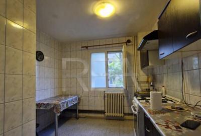 Apartament cu 4 camere aproape de pia?a agroalimentara Tit - 3