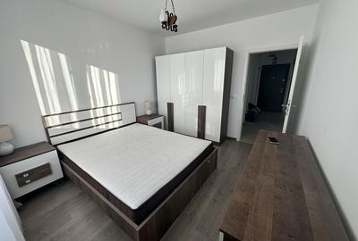 Apartament cu 2 camere decomandat în Tractorul - 7