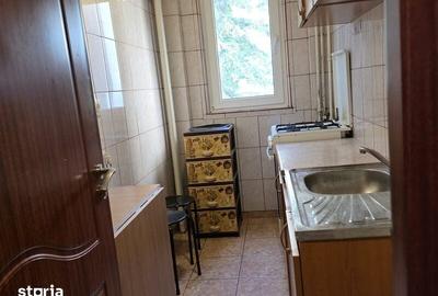 Apartament cu 2 camere decomandat în Drumul Taberei