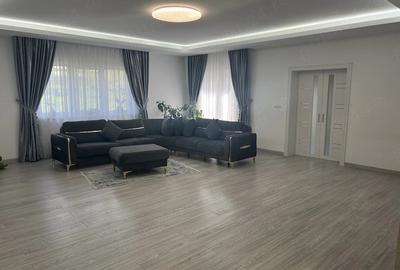 Casă cu Teren 1500 Mp în Roșiori - 1