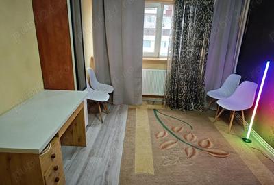 Garsonieră decomandată în Micro 20 - 1