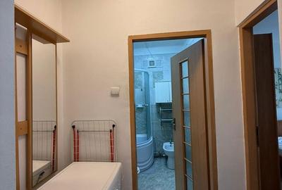 Apartament cu 3 camere semidecomandat în Central - 4