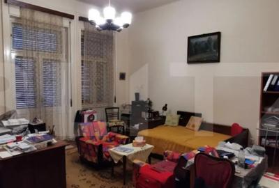 Apartament cu 5 camere semidecomandat în Central - 11