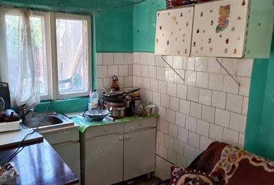 Casă cu 3 camere cu Teren 180 Mp în Rahova - 2