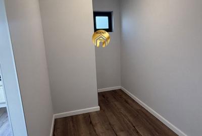 Casă cu 5 camere cu Teren 500 Mp în Central