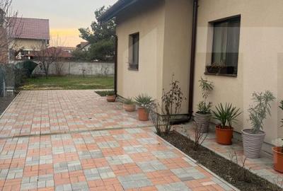 Casă cu 3 camere cu Teren 620 Mp în Săcălaz