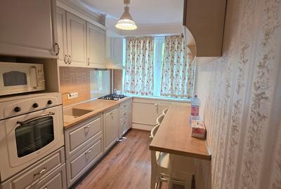 Apartament cu 2 camere decomandat, mobilat în P-ța Unirii - 14