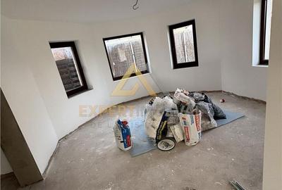 Casă cu 6 camere cu Teren 850 Mp în Tăuții-Măgherăuș - 2