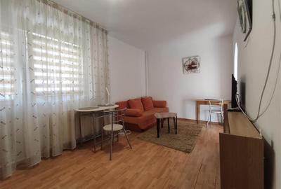 Garsonieră decomandată în Decebal - 1