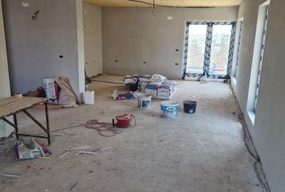 Casă cu 4 camere în Răzvad - 6