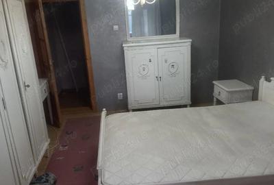 Apartament cu 4 camere decomandat în Central - 2