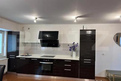 Apartament cu 3 camere semidecomandat în Central - 3