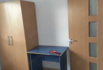 Apartament cu 3 camere decomandat în Păcurari - 9