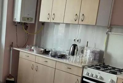 Garsonieră decomandată în Lipovei