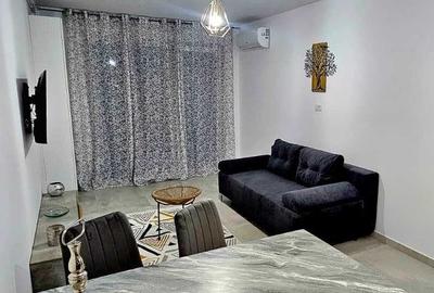 Apartament cu 2 camere decomandat în UTA - 8