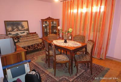 Casă cu 5 camere cu Teren 450 Mp în Grădiște - 12