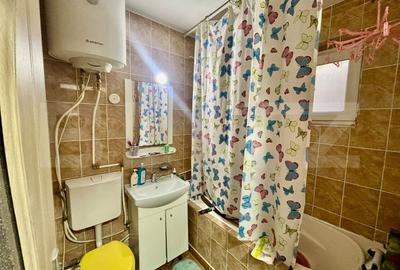 Apartament decomandat, 3 camere, 70mp, zona Piata Valea Rosie - 11