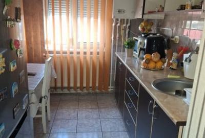 Apartament cu 2 camere semidecomandat, mobilat în Viziru 1 - 4