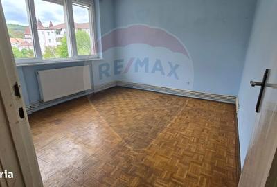 Apartament cu 3 camere în Central - 9