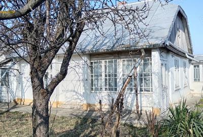 Casă cu 4 camere cu Teren 2200 Mp în Brăești