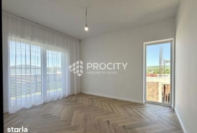 Casă cu 4 camere decomandat cu Teren 400 Mp în Bârnova - 2