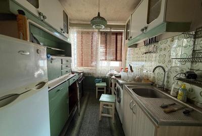 Apartament cu 3 camere semidecomandat în Baba Novac - 2