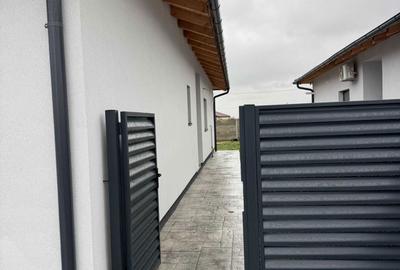 Casă cu 4 camere în Moșnița Nouă - 2