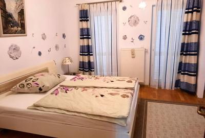 Casă cu 4 camere cu Teren 1700 Mp în Central - 9