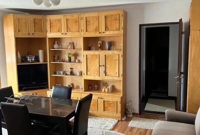Proprietar: inchiriez apartament 3 camere, semidecomandat - 4