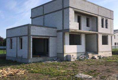 Casă cu 4 camere în Central - 5