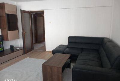 Apartament cu 2 camere, mobilat în Central