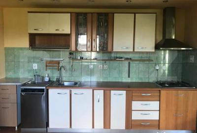 Casă cu 5 camere cu Teren 600 Mp în Central - 9