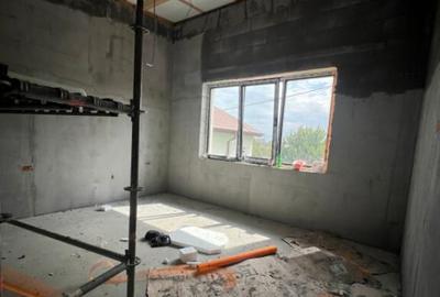 Casă cu 4 camere cu Teren 223 Mp în Central