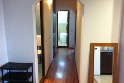 Proprietar, inchiriez apartament 3 camere mobilat lux doar pentru 3 fete student - 1