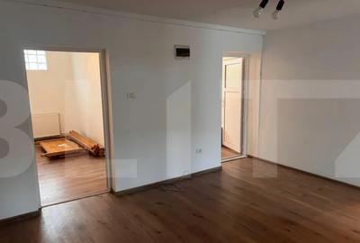 Apartament cu 3 camere semidecomandat în Cetății - 2