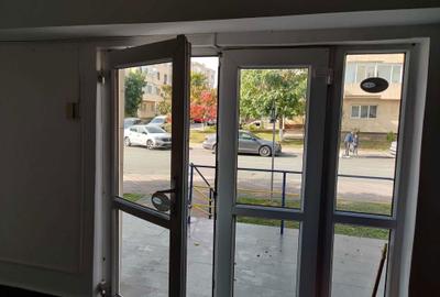 Apartament cu 2 camere decomandat în Central - 2