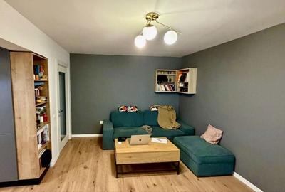 Apartament cu 3 camere decomandat în Patriei