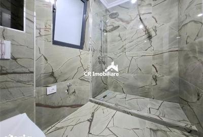 Apartament cu 3 camere decomandat în Tei