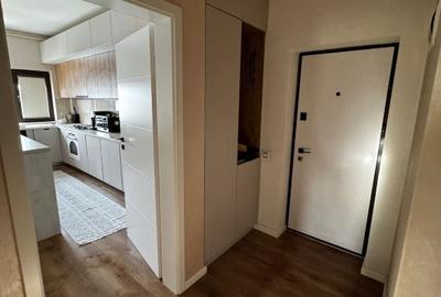Apartament cu 3 camere decomandat, mobilat în Central