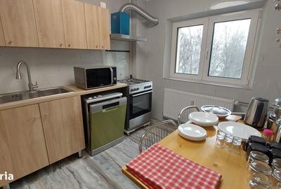 Apartament cu 2 camere semidecomandat, mobilat în Titan - 12