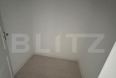 Casă cu 5 camere cu Teren 250 Mp în Central