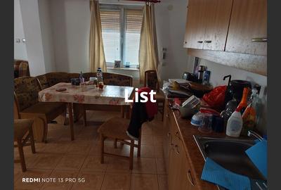 Casă cu 6 camere cu Canalizare în Turnătorie - 2