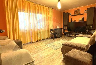 Apartament cu 4 camere de vanzare in zona Inel I - 1