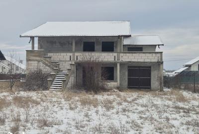 Casă cu 5 camere cu Teren 1800 Mp în Moara - 6