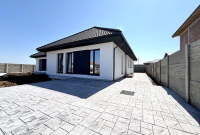 Duplex cu 4 camere cu Canalizare în Sânandrei - 1