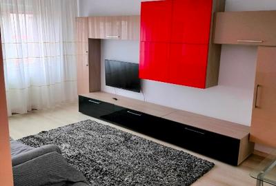 Apartament cu 2 camere decomandat în Far - 1
