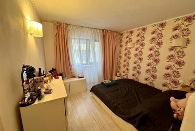 Apartament cu 3 camere decomandat, mobilat în Palat