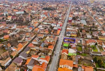 Teren de 806 mp, în Intim - 11