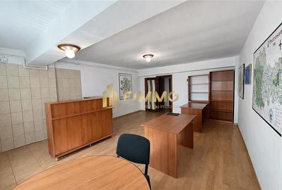 Apartament cu 3 camere decomandat în Central - 4