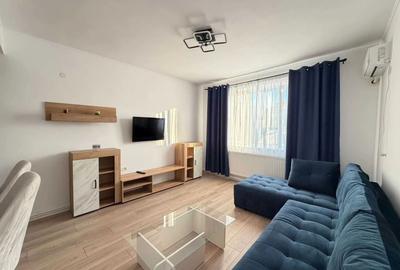 Apartament cu 2 camere semidecomandat, mobilat în Casa de Cultură